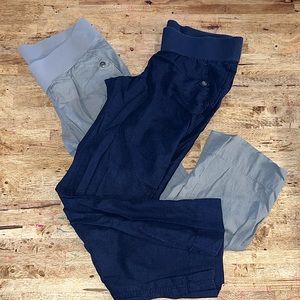 2 pairs of Motherhood maternity pants